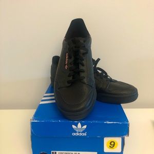 adidas runners never worn